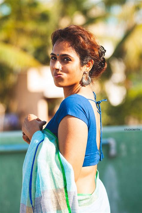 ramya pandian hot|Ramya Pandian's latest video in glam saree gets the internet talking.